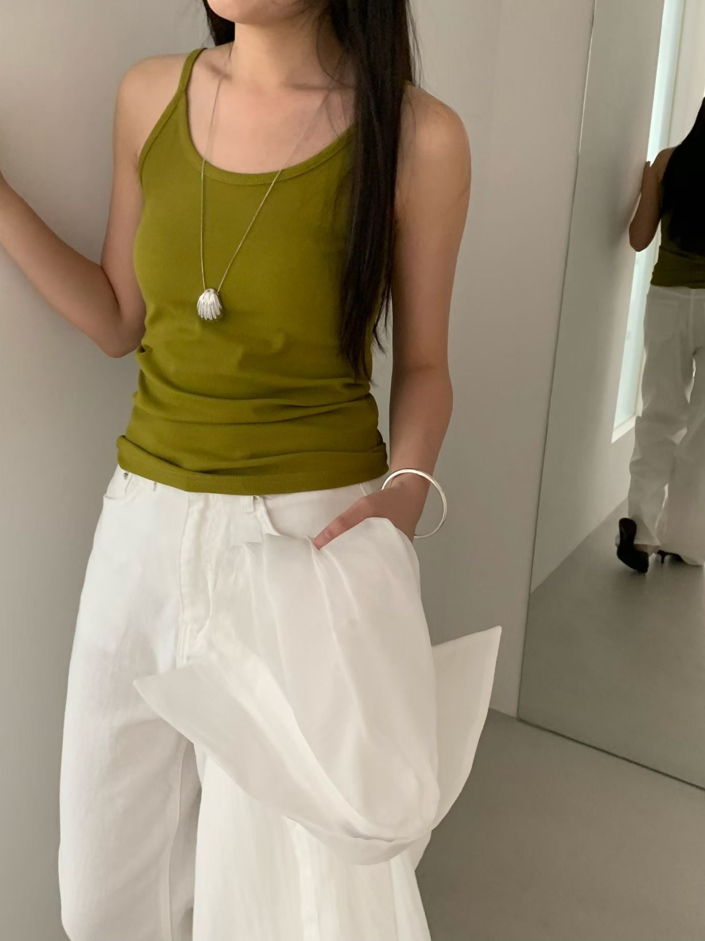 nutty sleeveless-4col