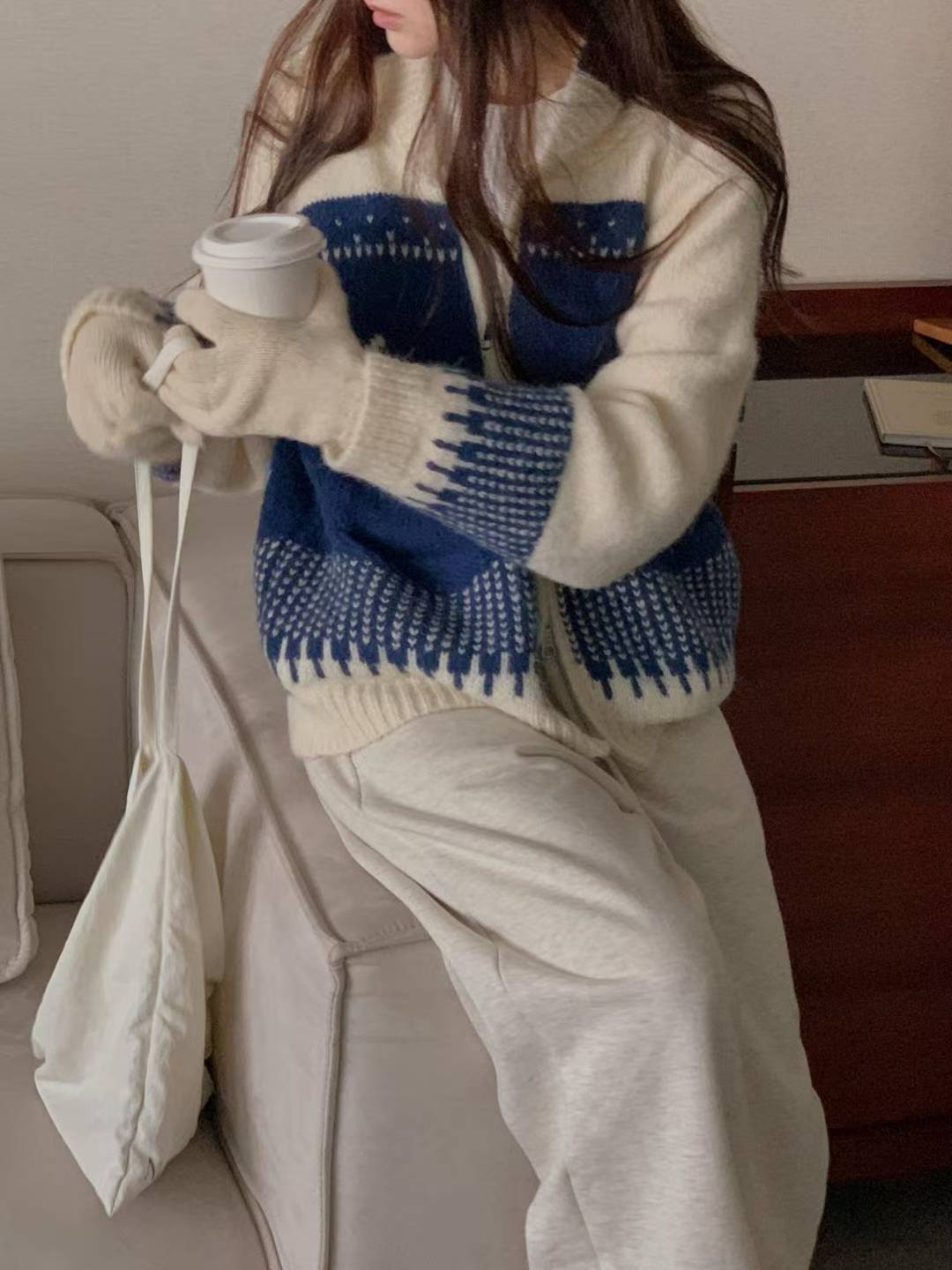 Kowechan cardigan