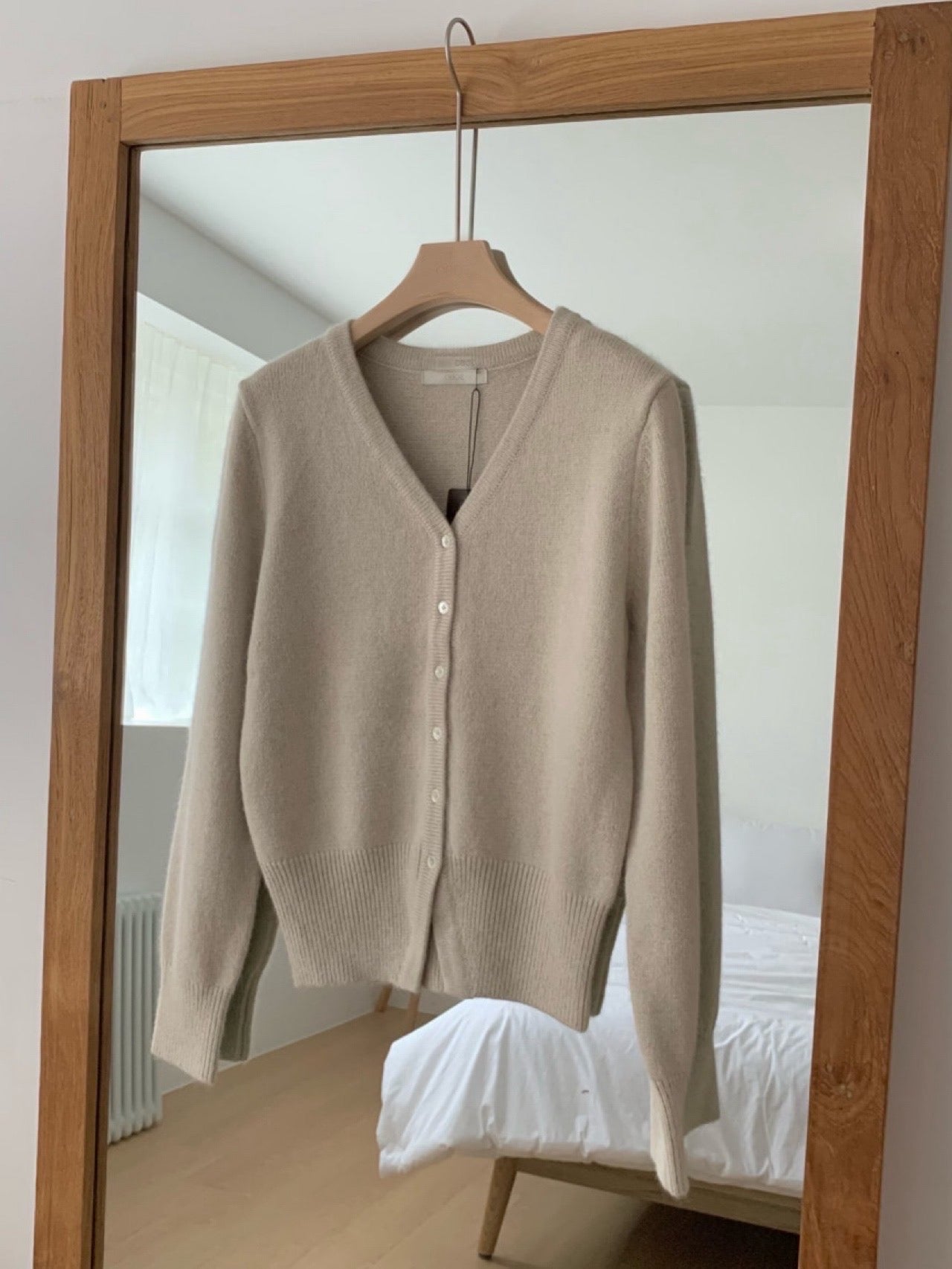 Raccoon cardigan-4col