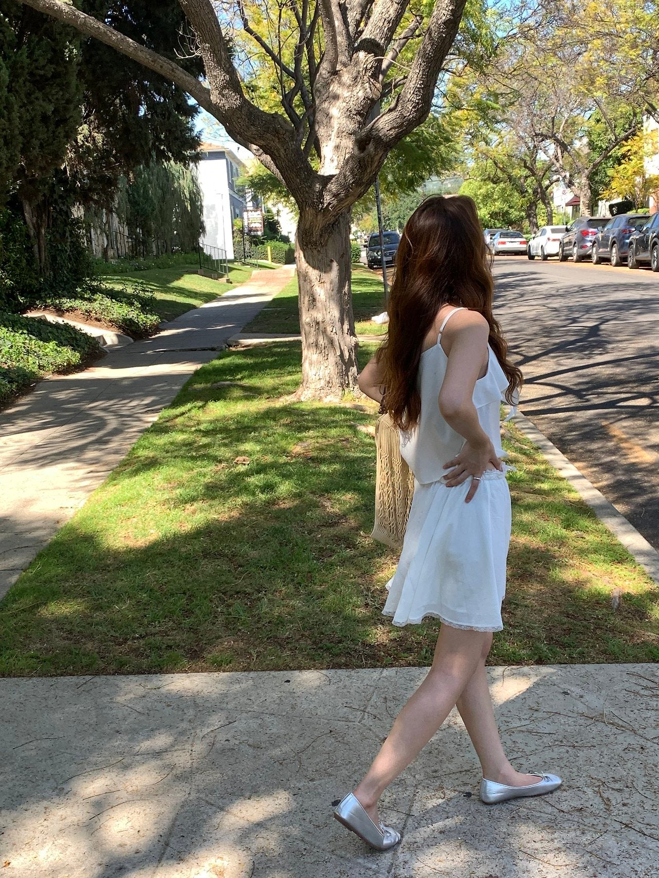 Seline ribbon sleeveless blouse-2col