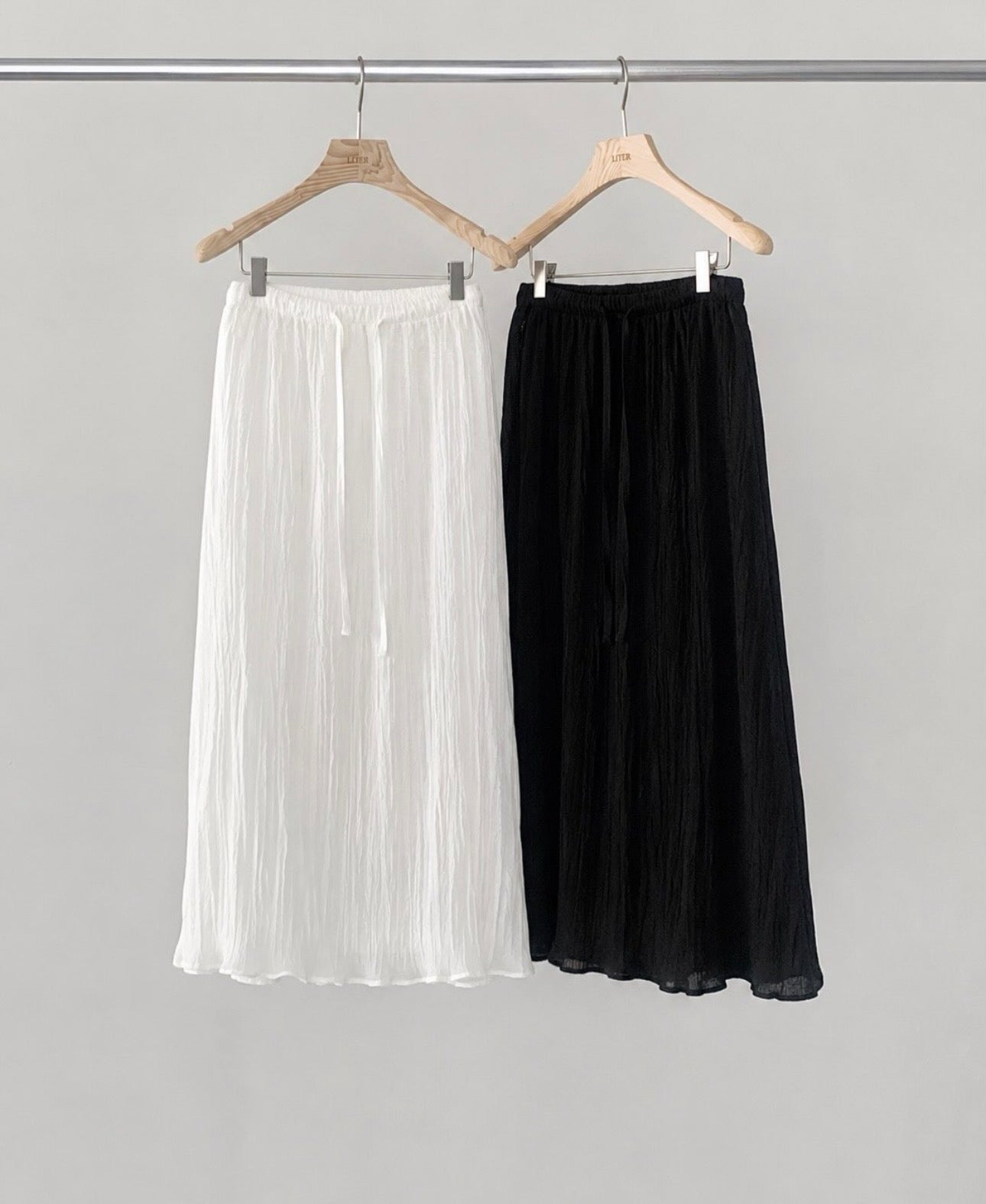 liter pomy shiny wrinkle skirt-2col
