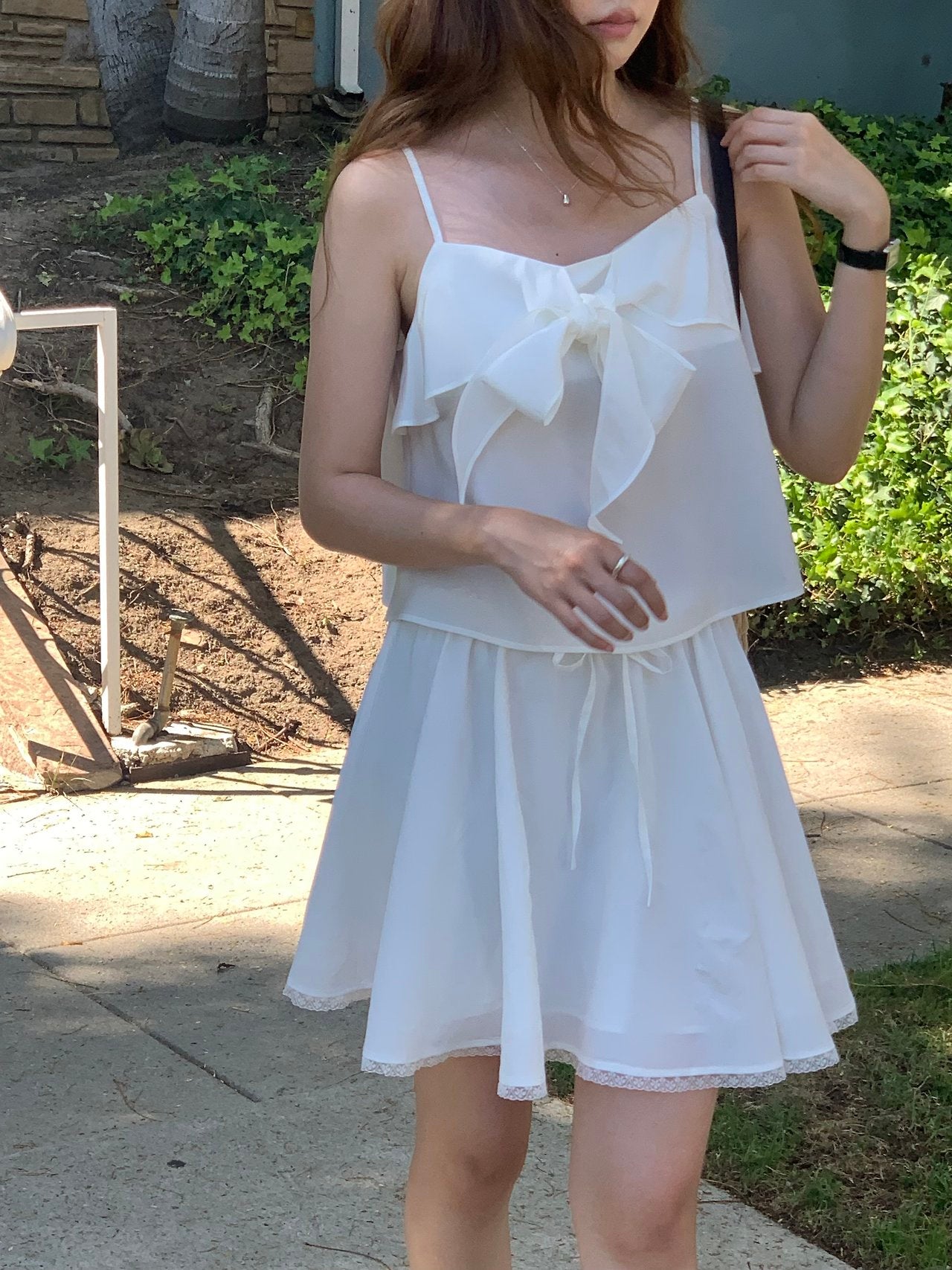 Seline ribbon sleeveless blouse-2col