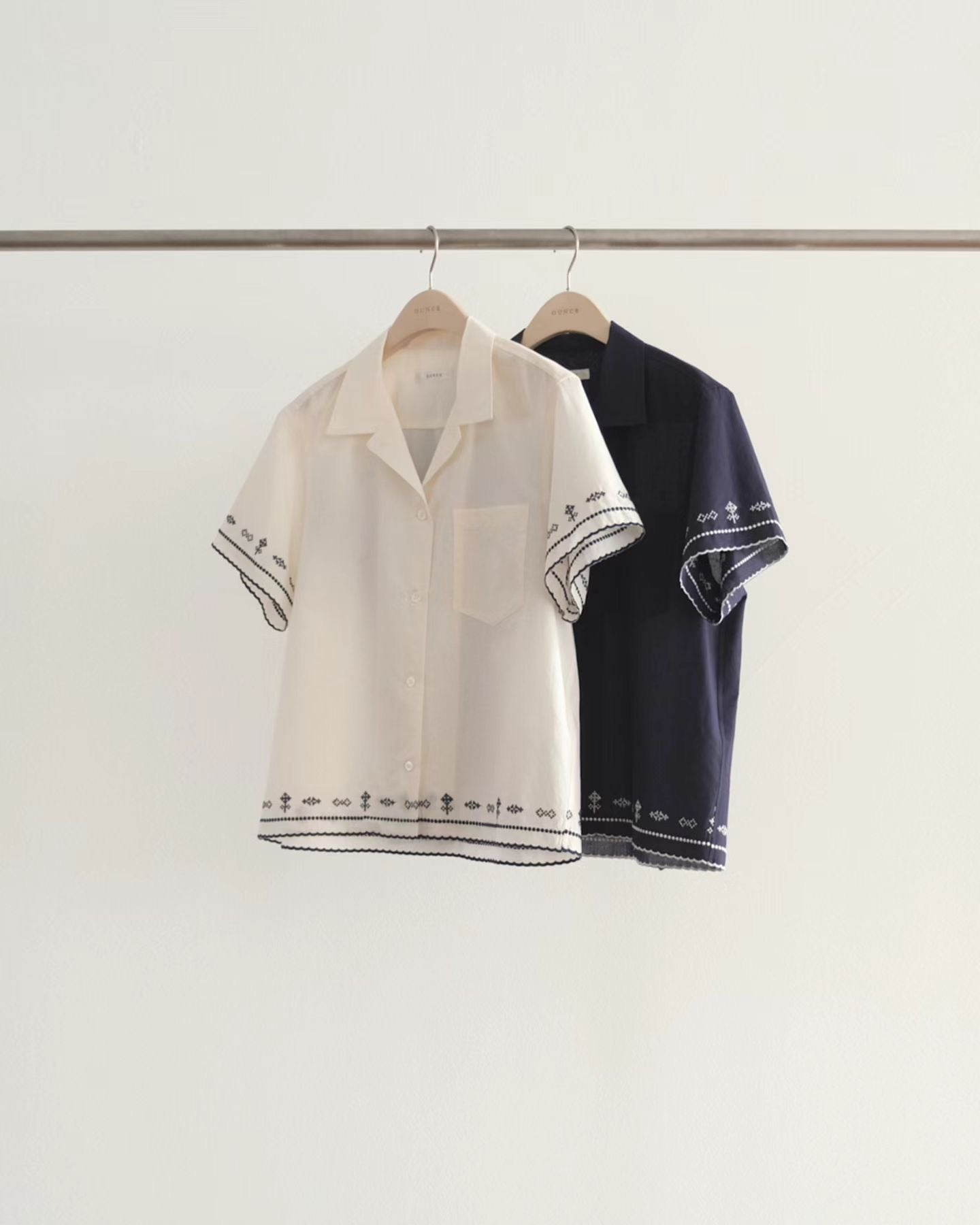 Ounce embroidered border shirt-2col
