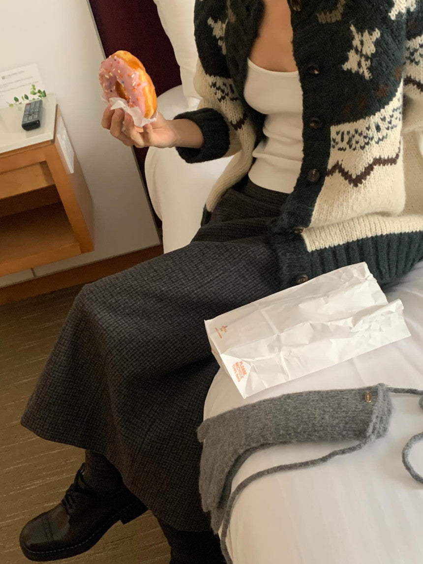 Sola wool check skirt