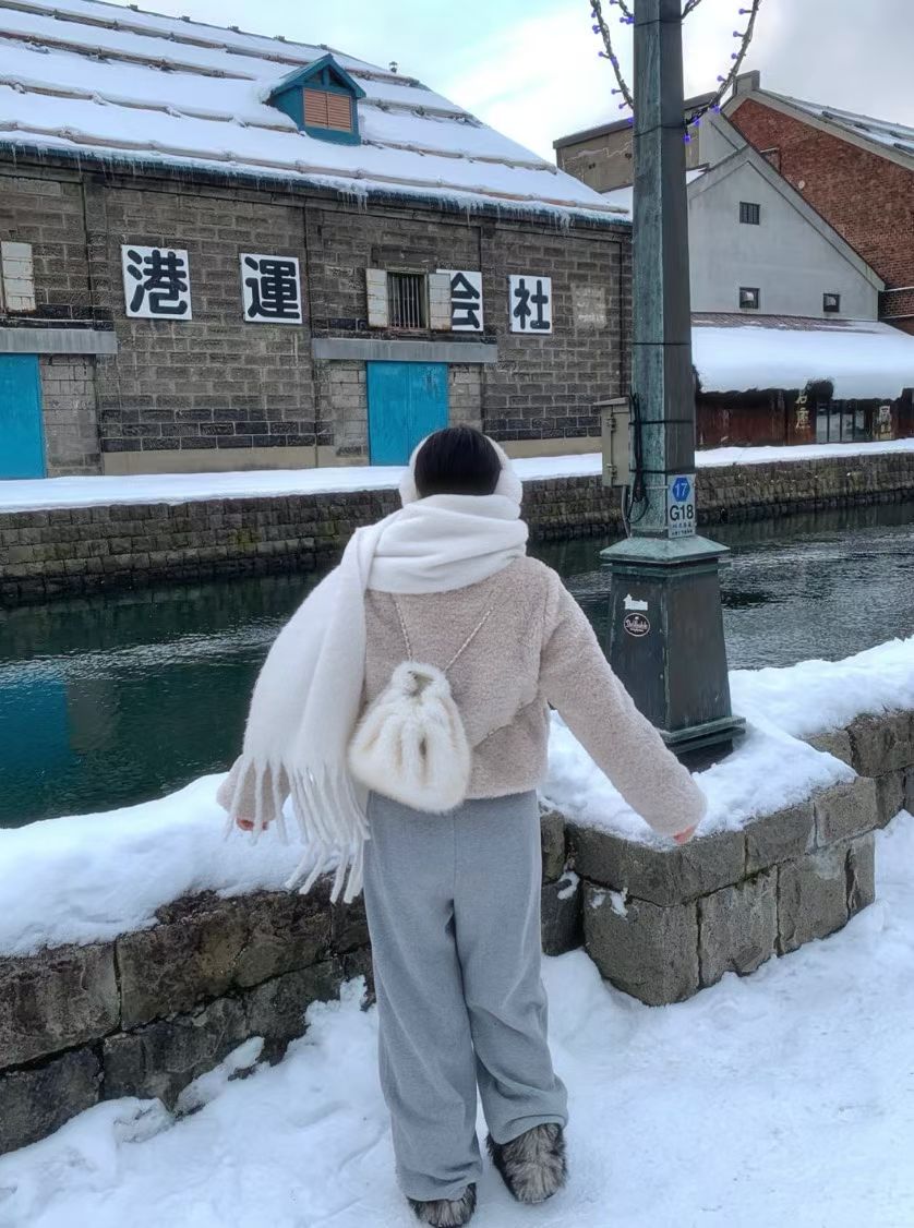 dear fur jacket-2col