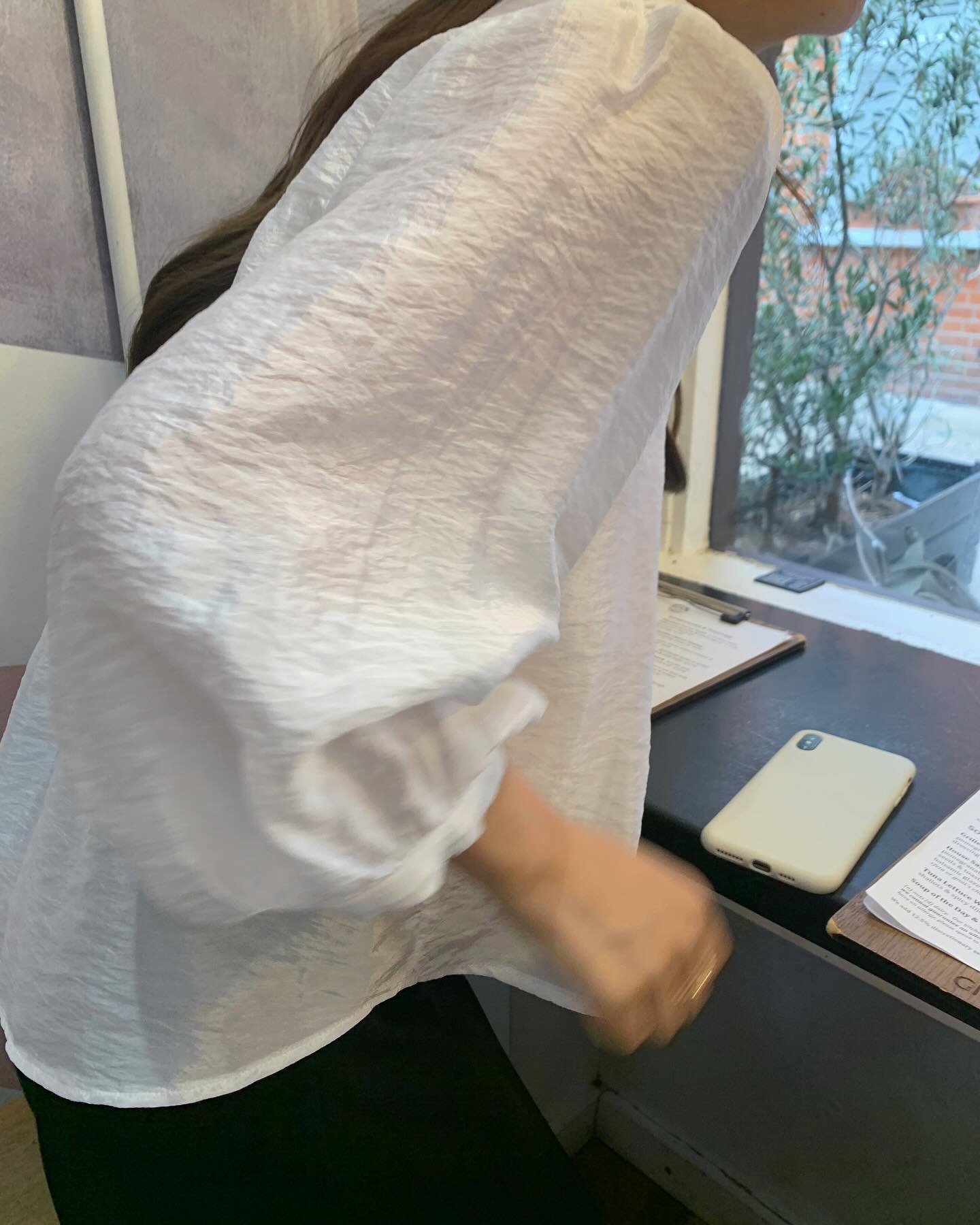 liter eclat tencel puff blouse-2col