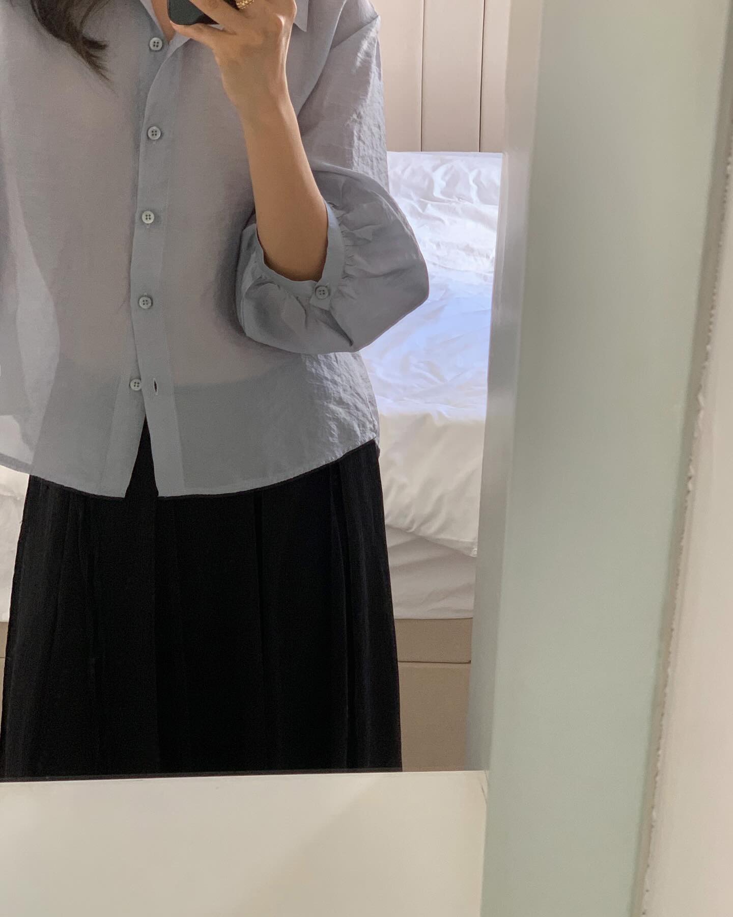 liter eclat tencel puff blouse-2col