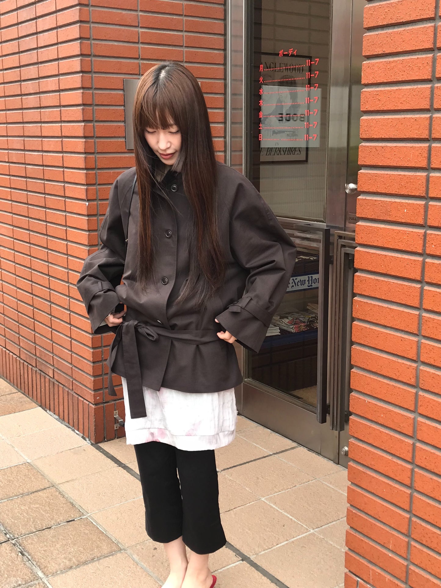 low-belted trench coat-2col