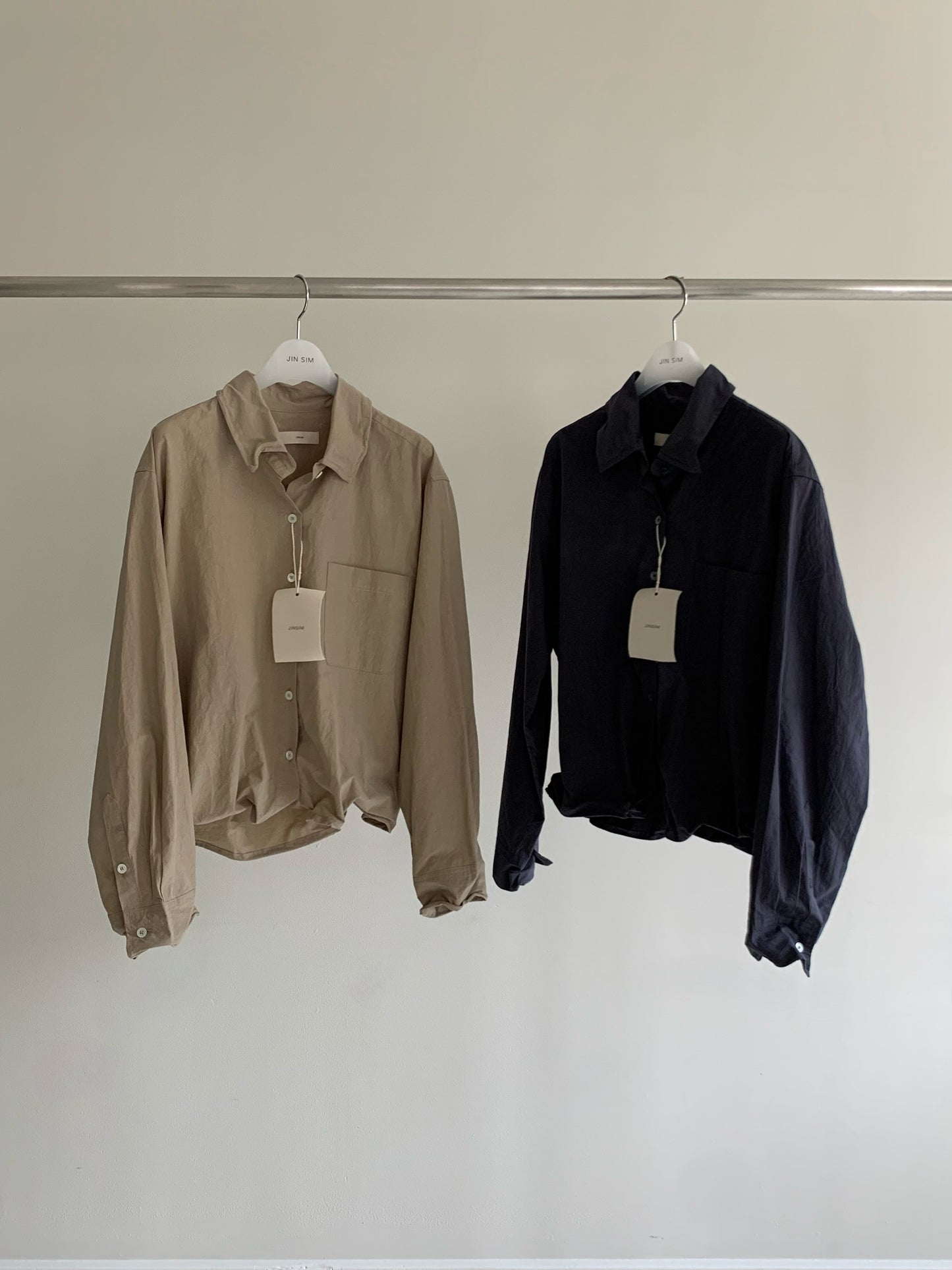 crease wire shirt-2col