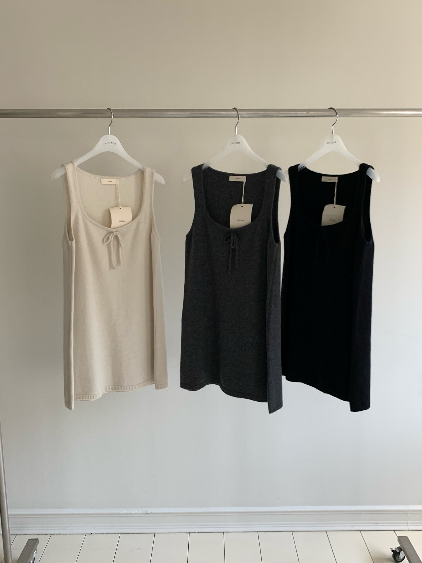 bow onepiece-3col
