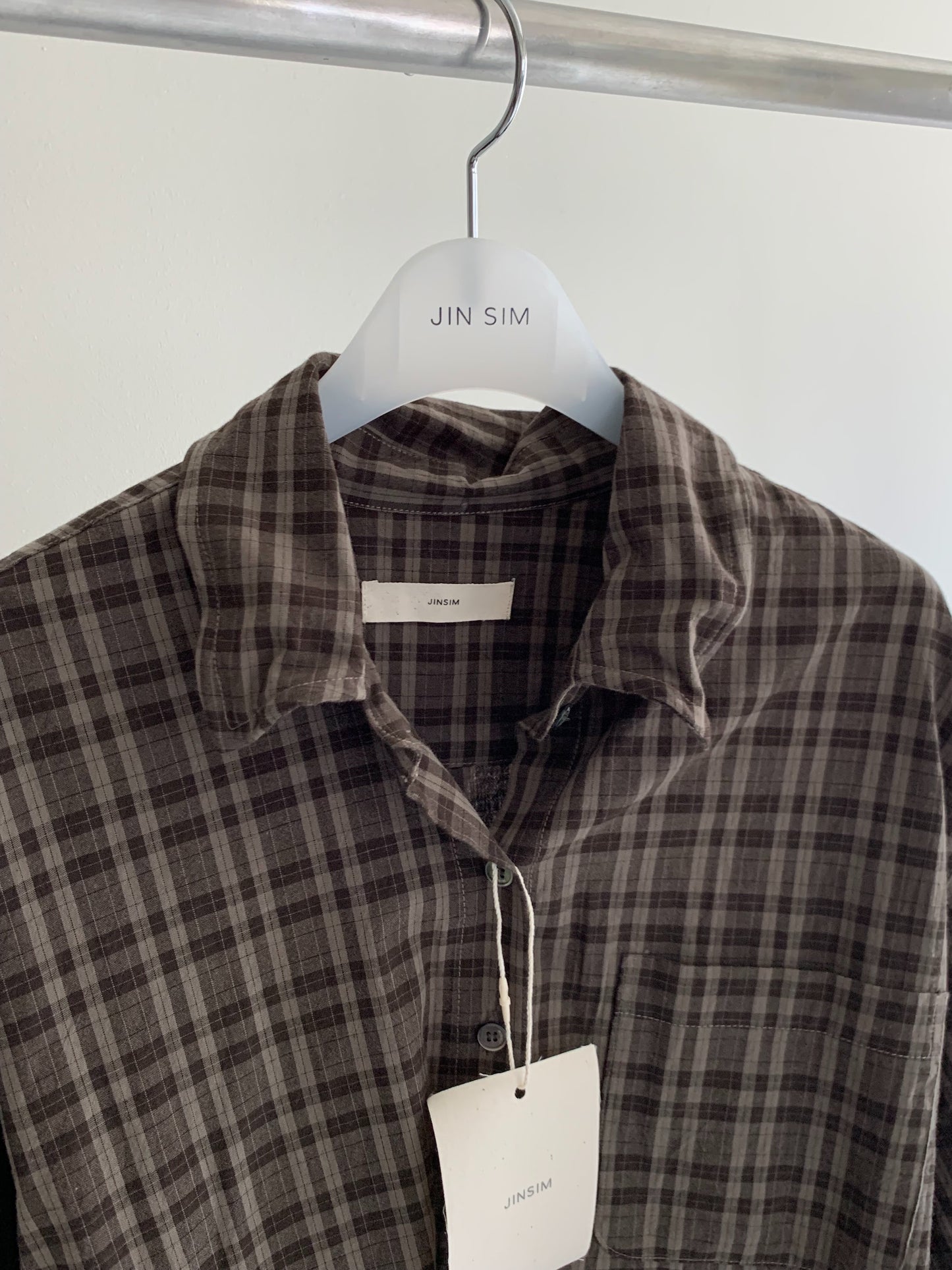 checkered wire shirt