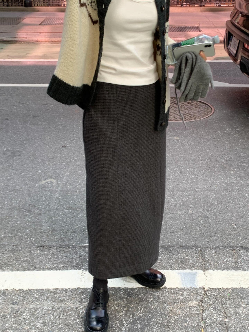 Sola wool check skirt