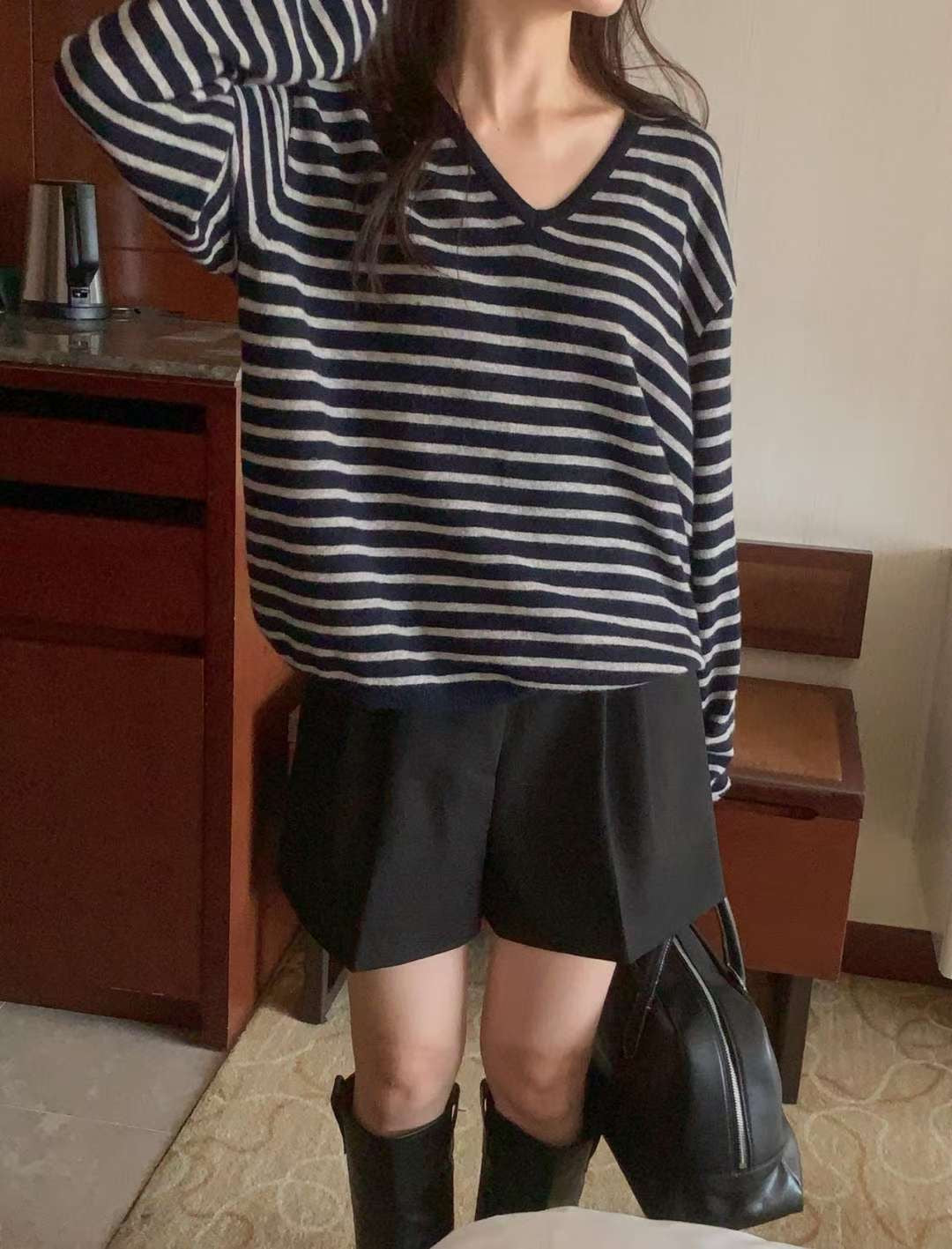 s.t v neck knit-3col