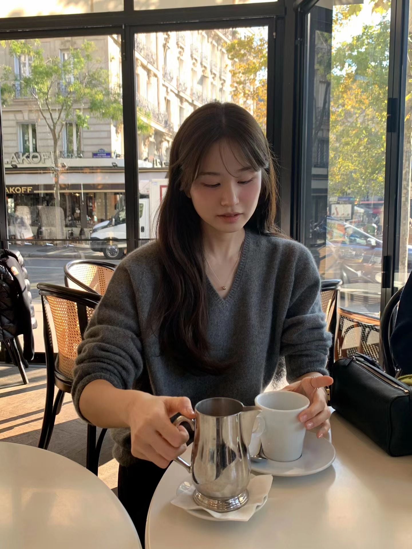 Ounce hairy raccoon v knit-4col