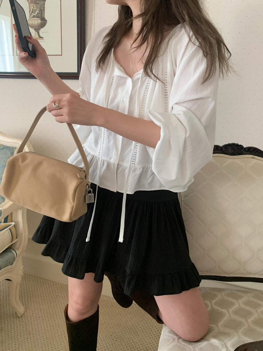 darling frill blouse
