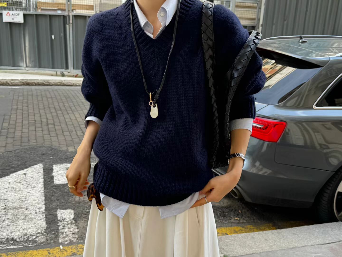 Ounce ron v neck knit-2col