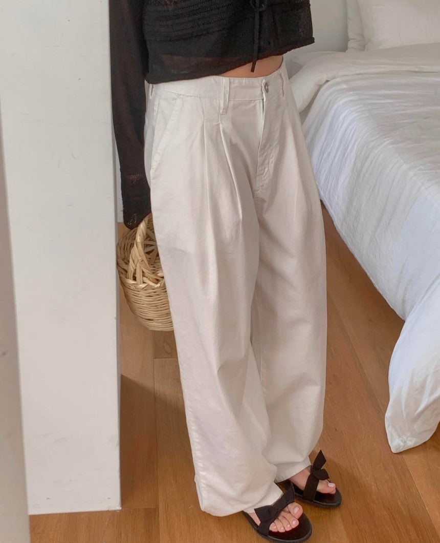 two-tuck pants