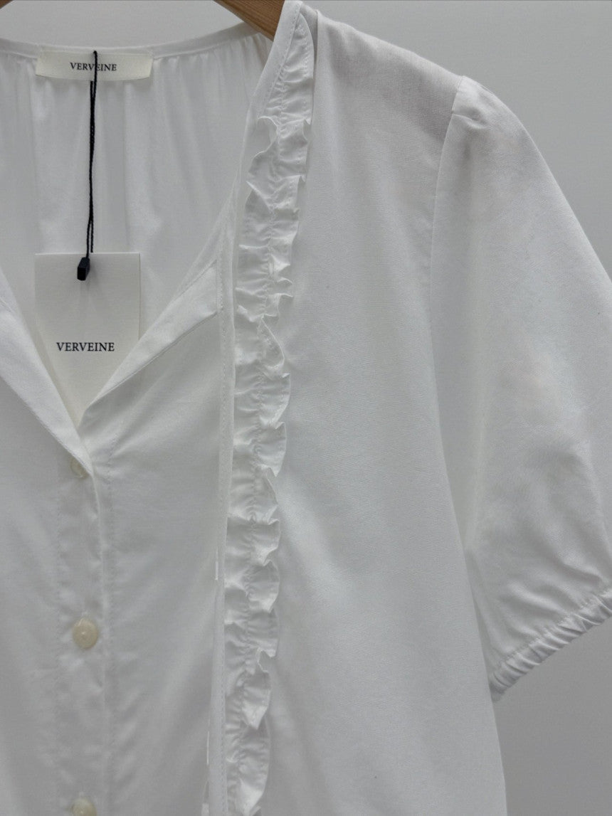 Loha lace half blouse
