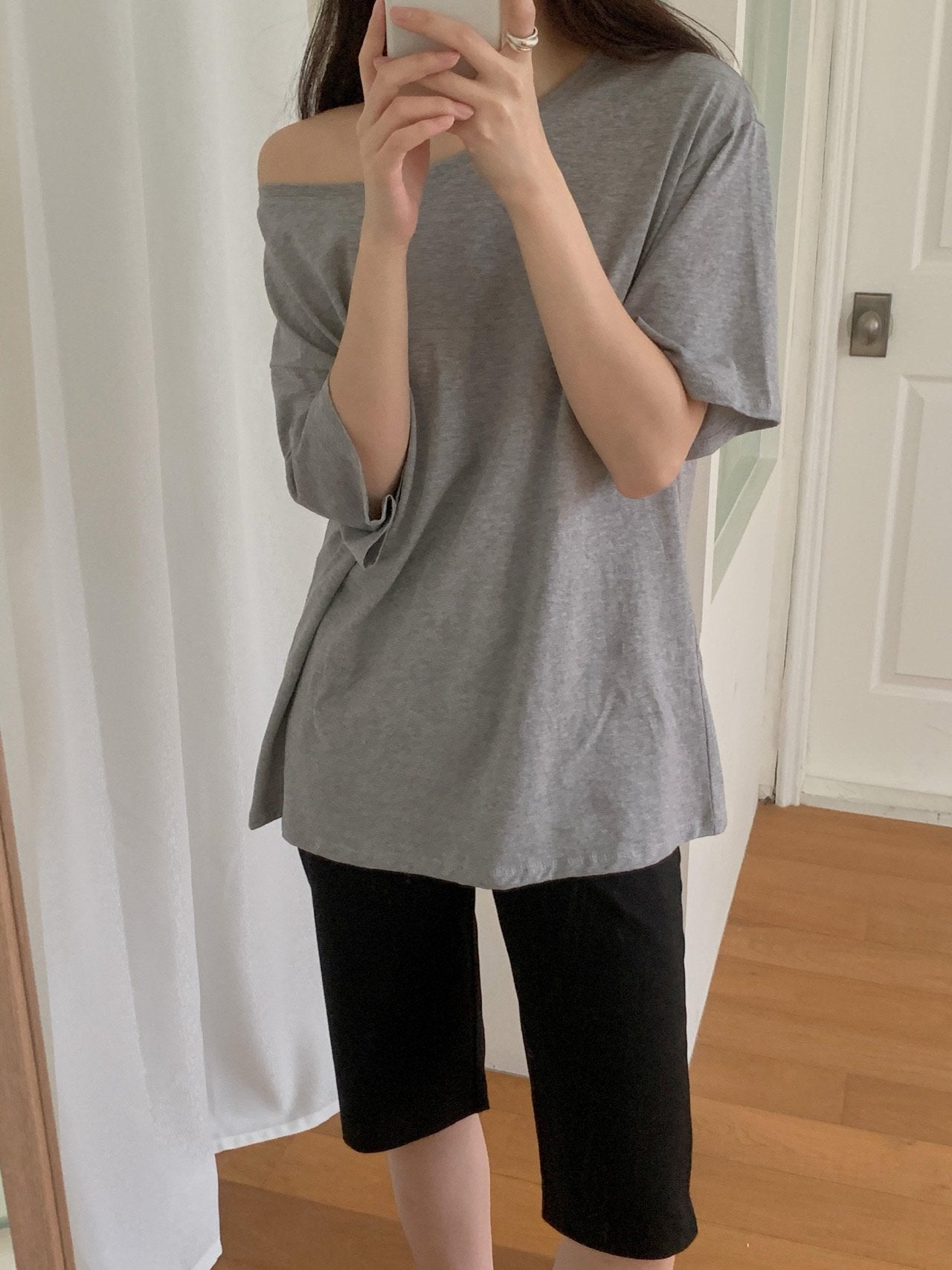 Off-shoulder T-4col