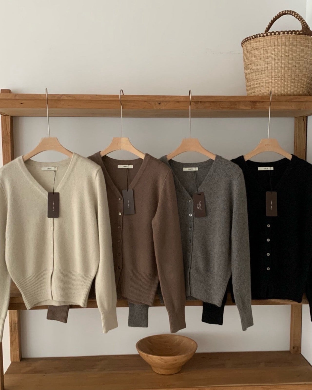 Raccoon cardigan-4col