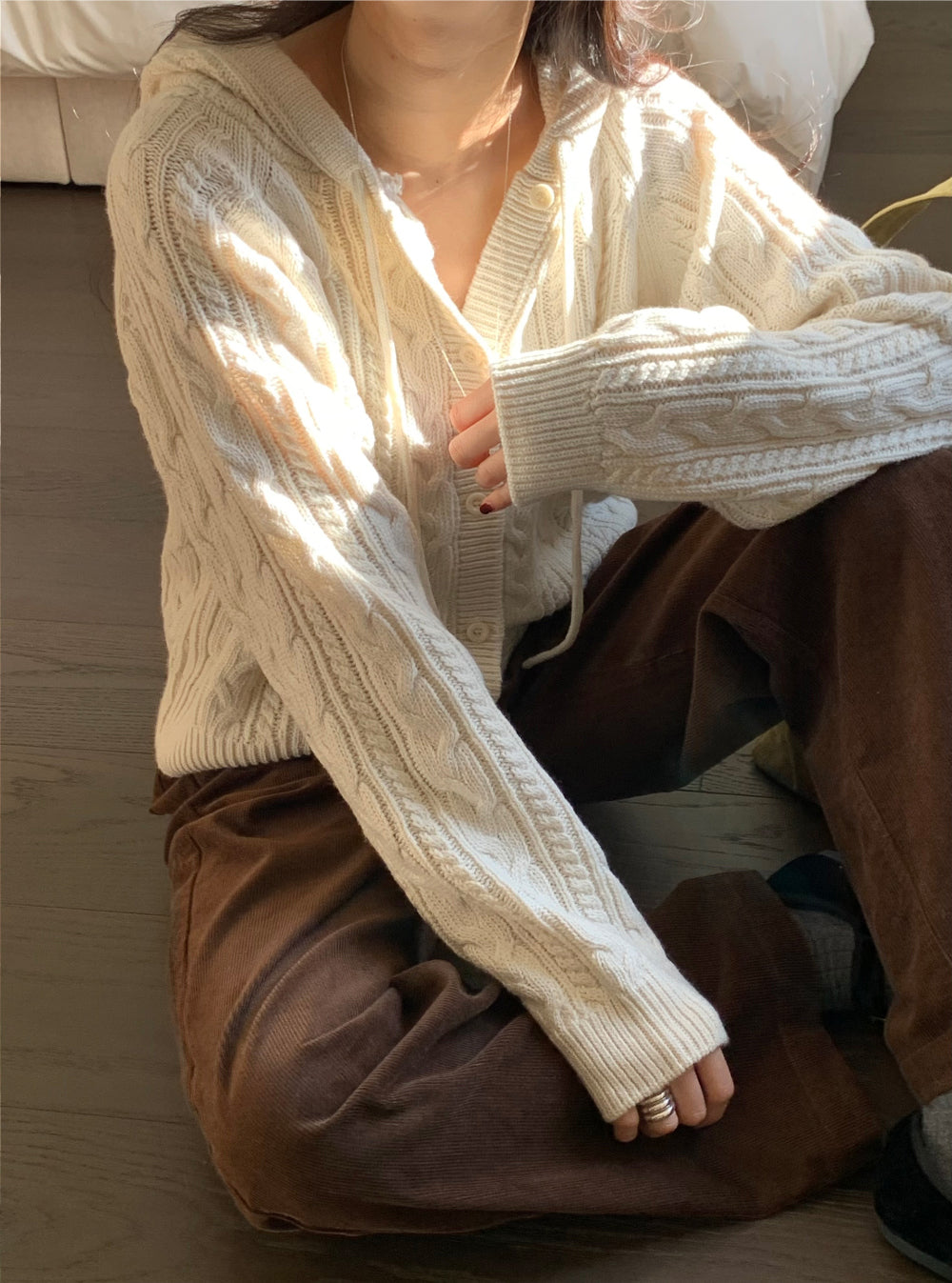 mona hood cardigan-3col