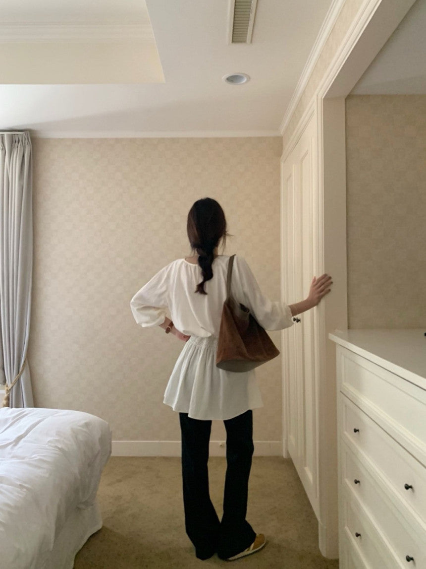 semi-bootcut slacks