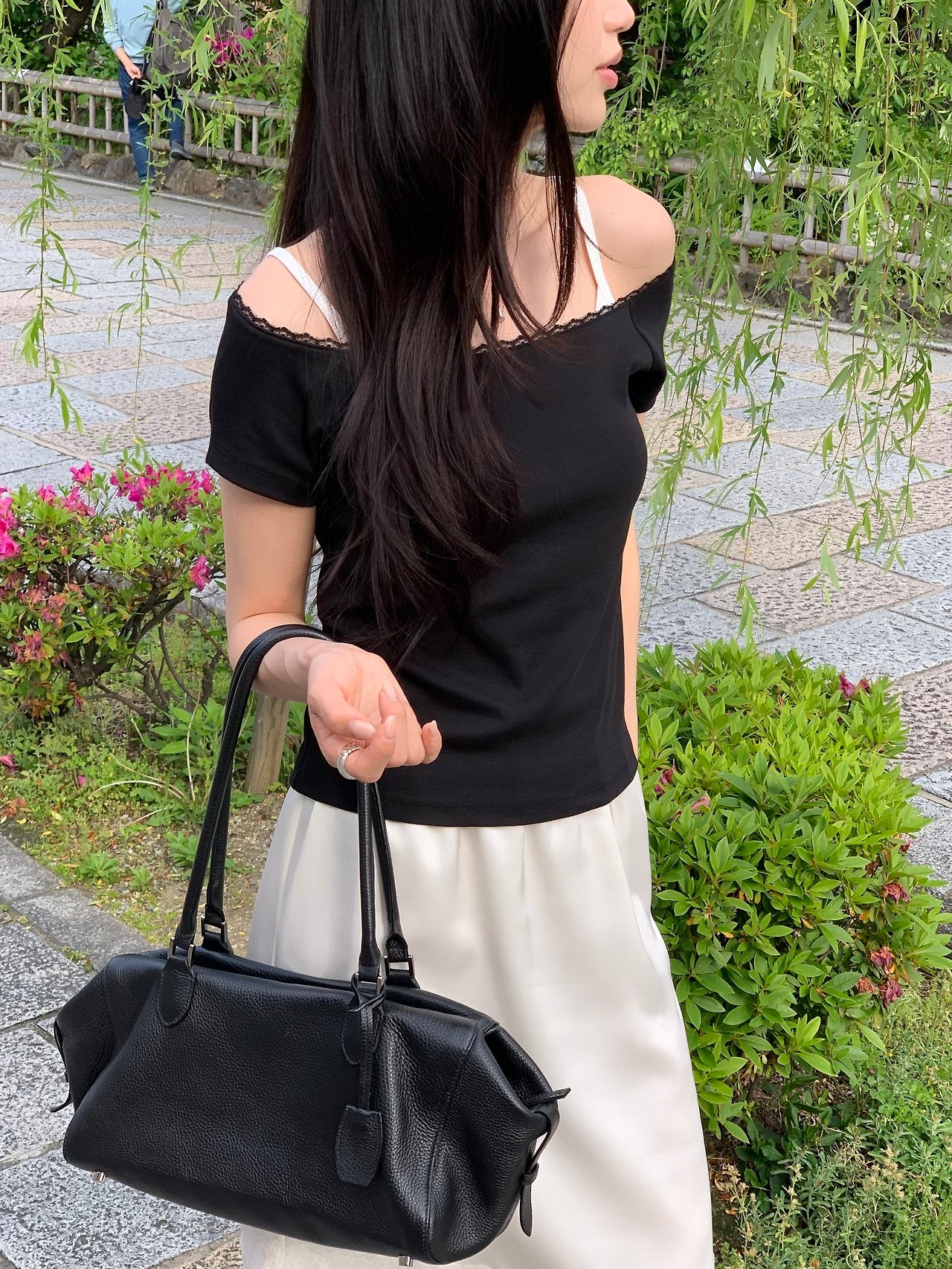 Serin boatneck lace T-3col