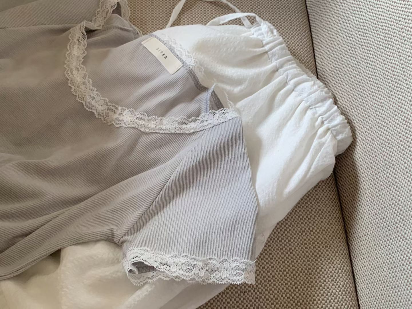 liter gelato lace T-2col