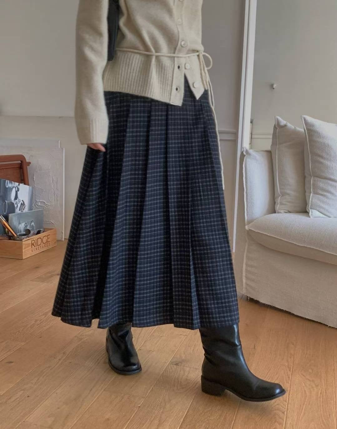 check pleated skirt