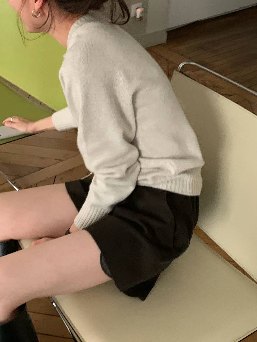 Ounce beset wool pintuck shorts-2col