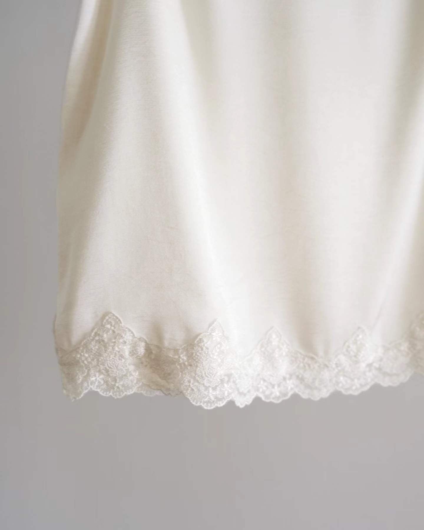 Ounce satin mini lace skirt