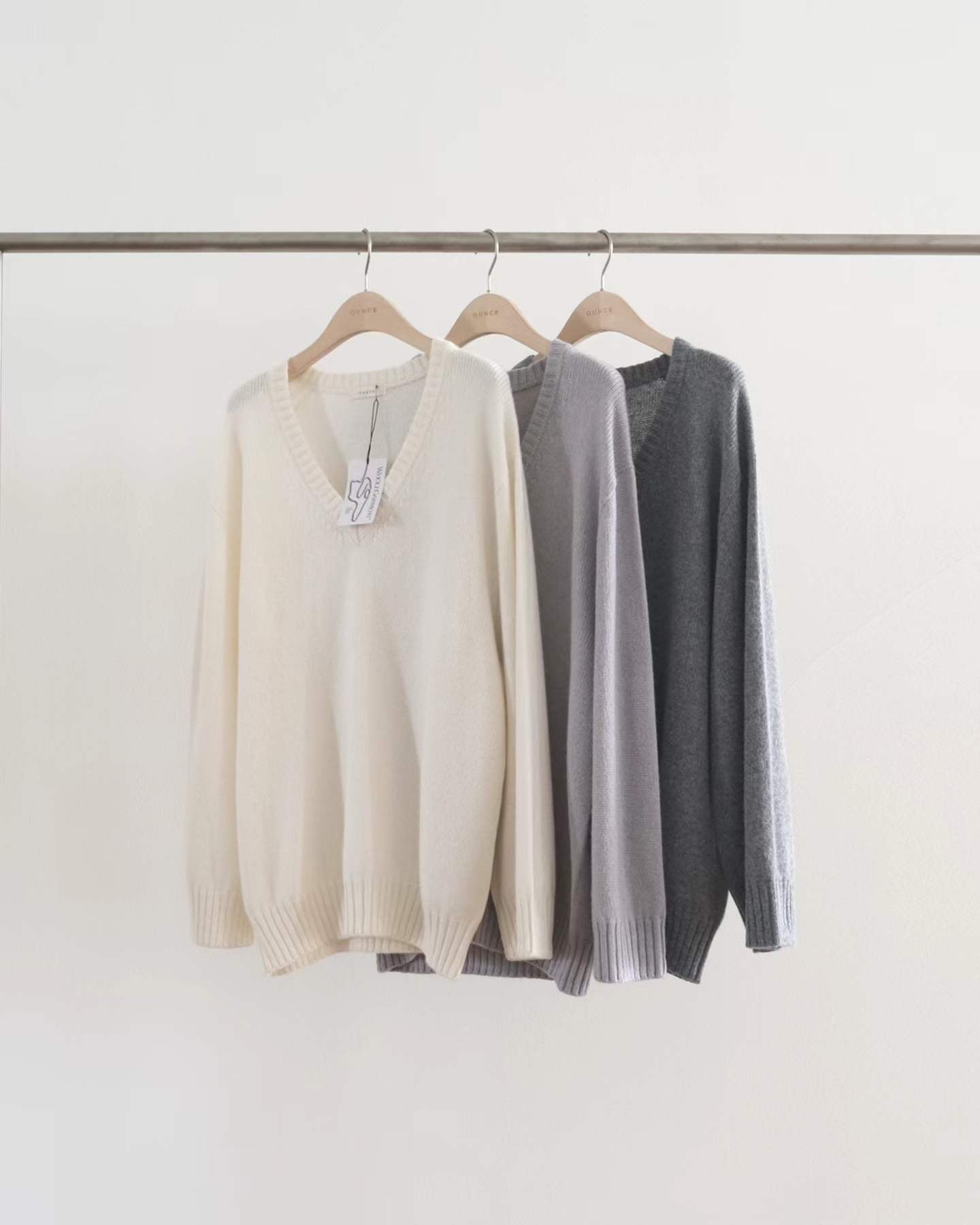 Ounce moment V knit-3col