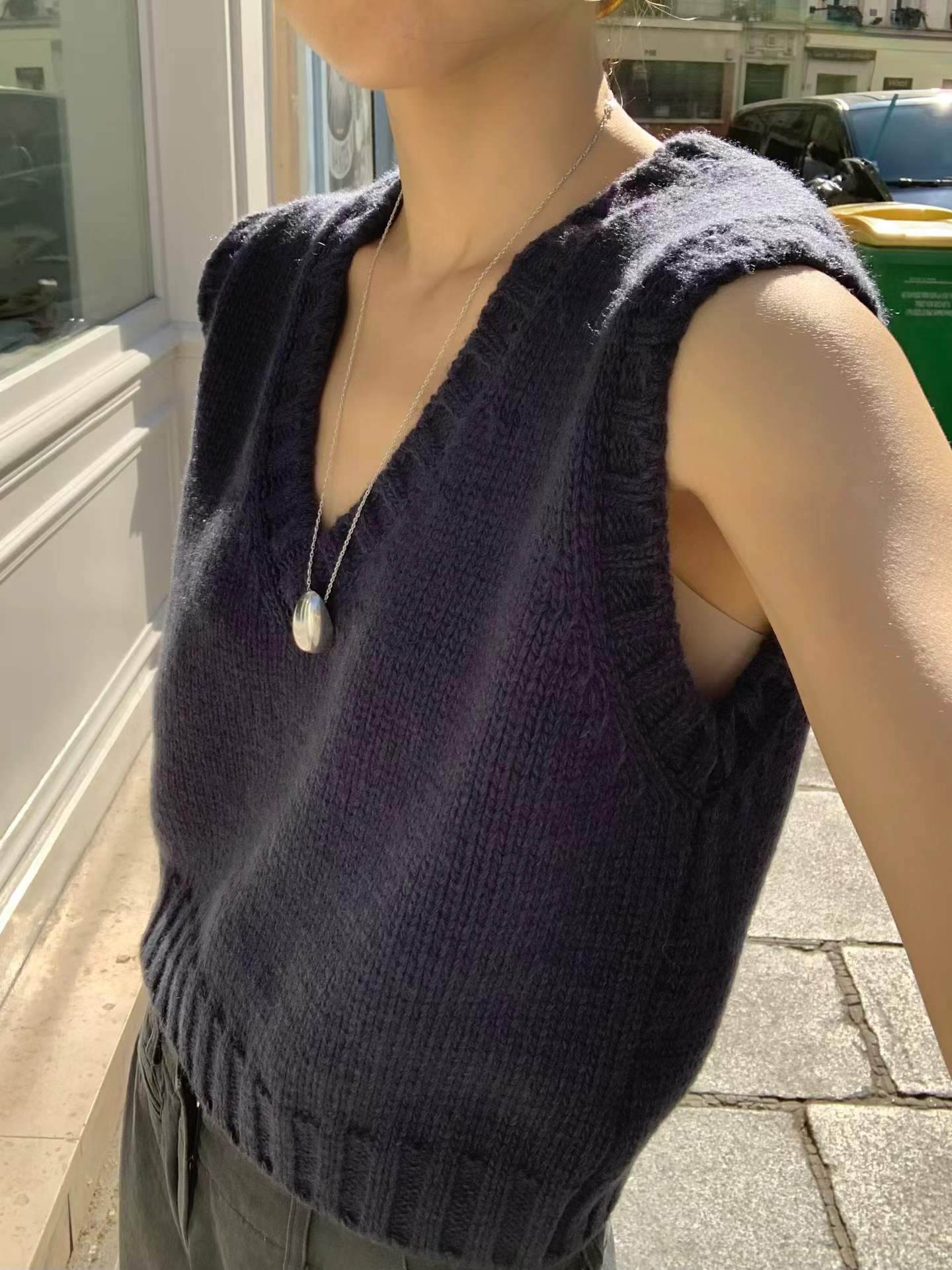 Ounce cliff vest knit-2col