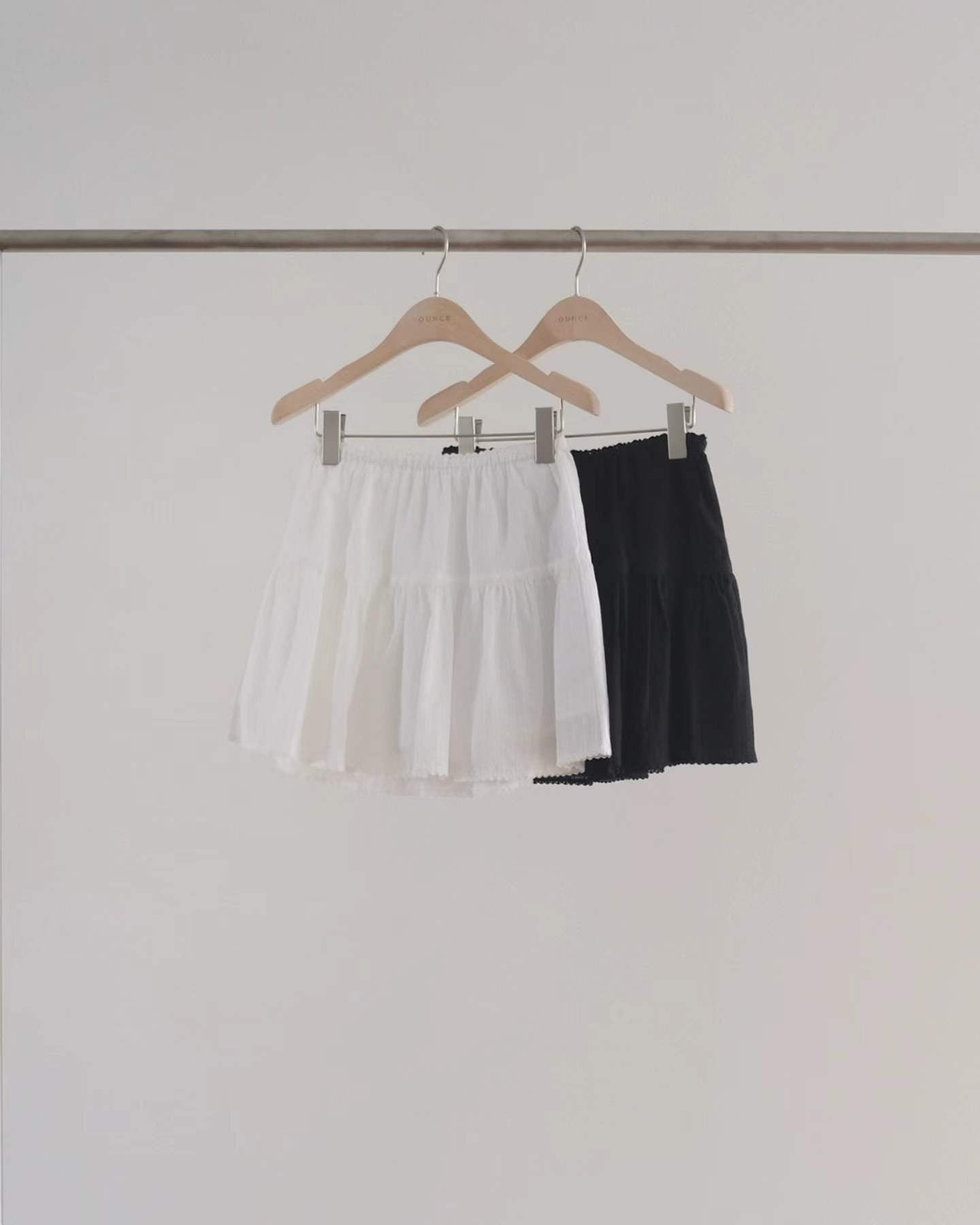 Ounce trimming lace skirt-2col