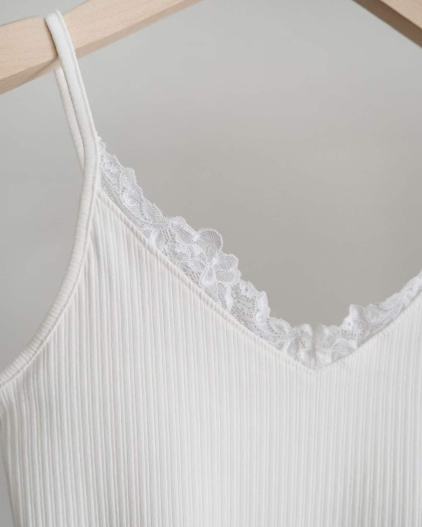 Ounce sage lace sleeveless