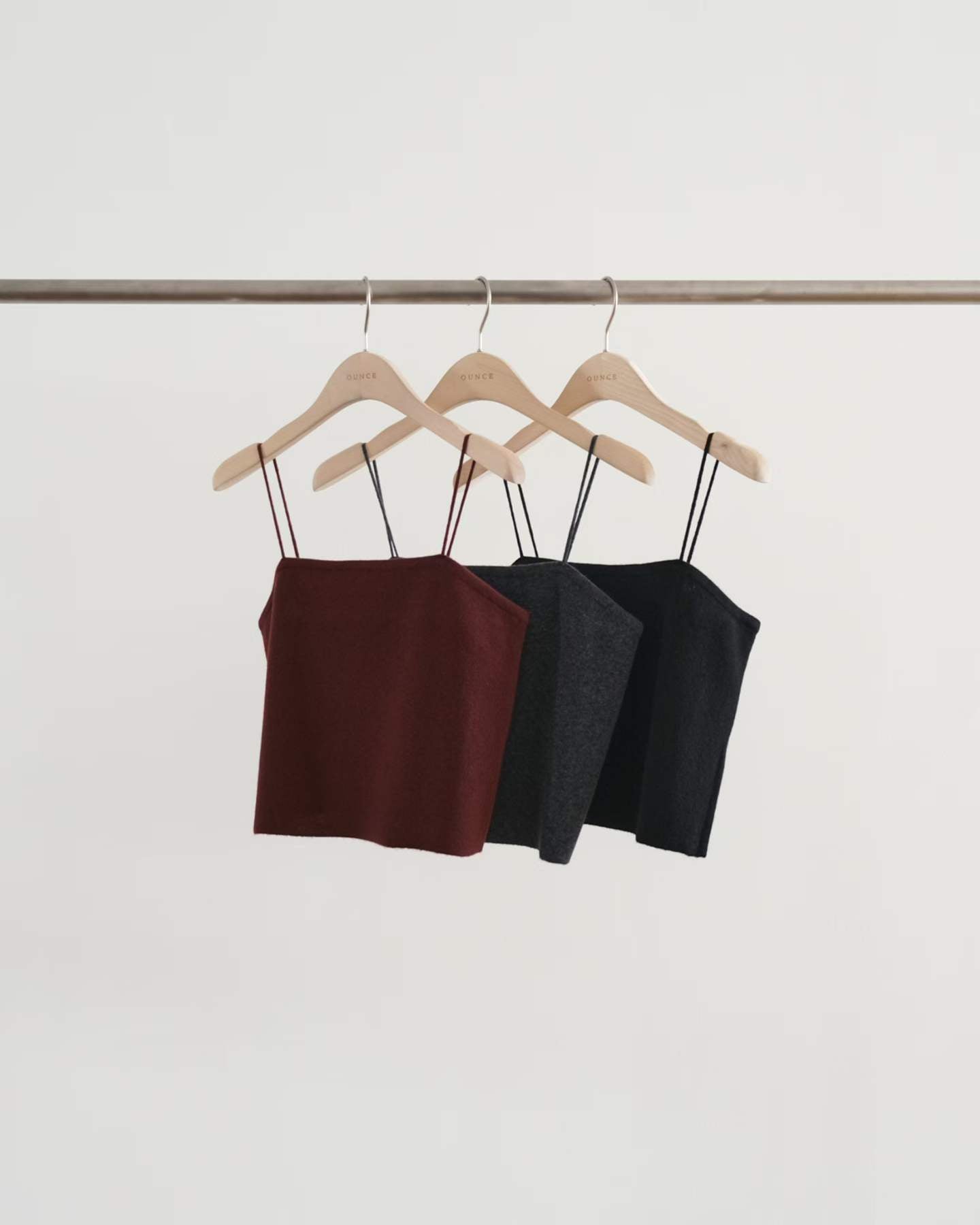 Ounce wool crop sleeveless-3col