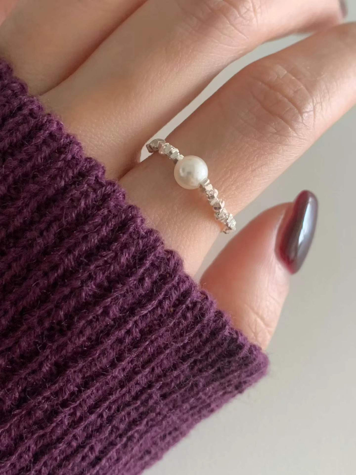 Pearl banding ring