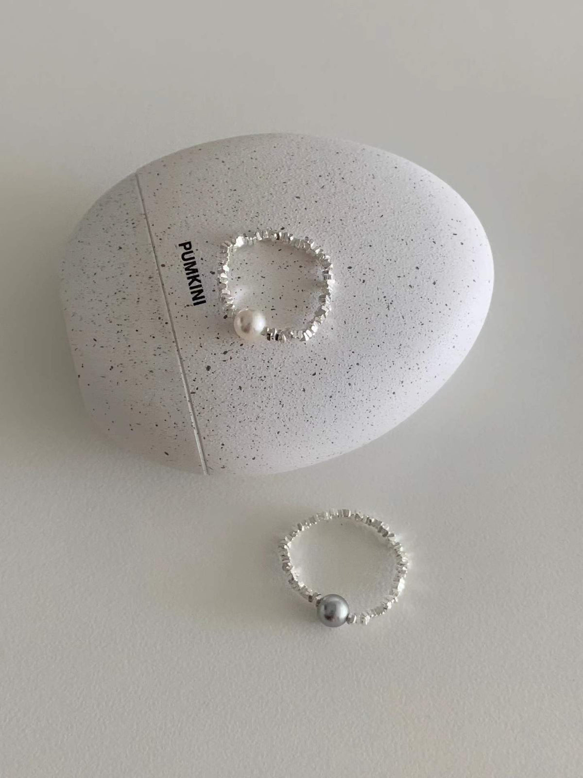 Pearl banding ring