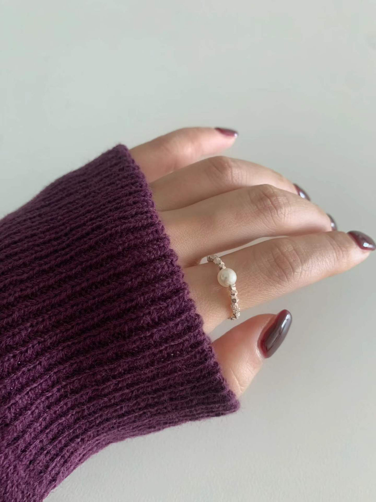 Pearl banding ring