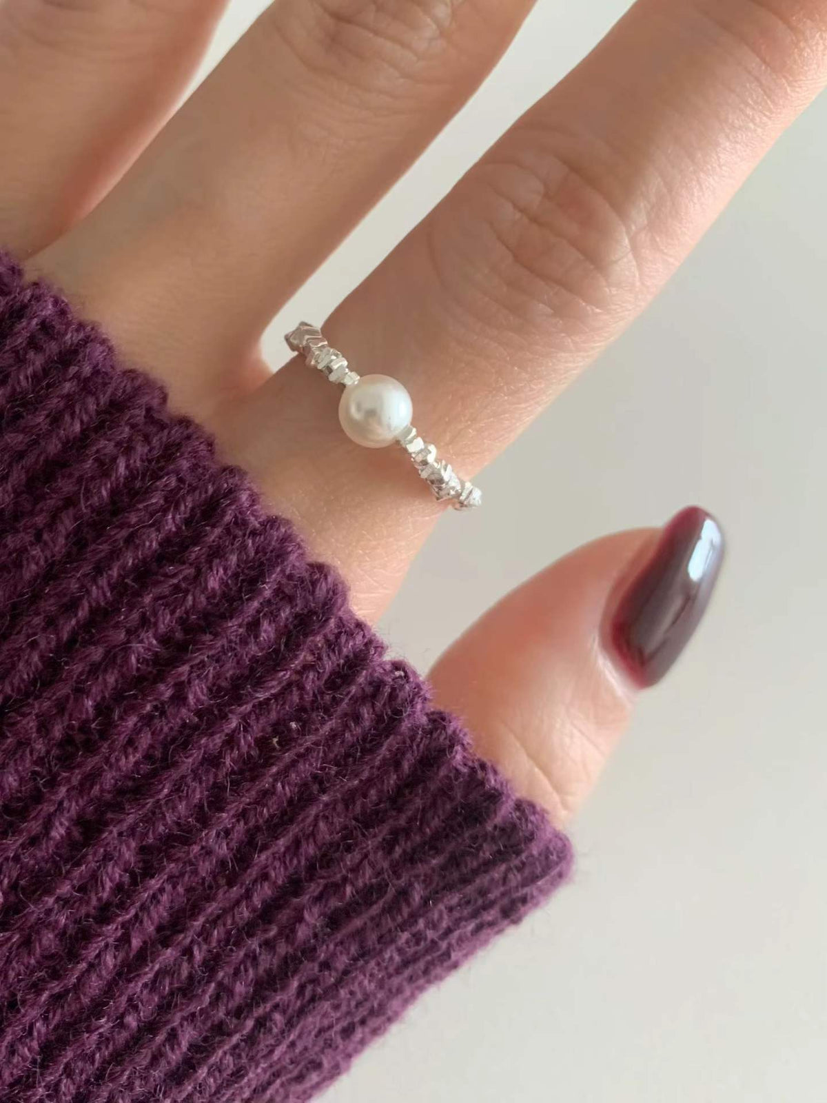 Pearl banding ring