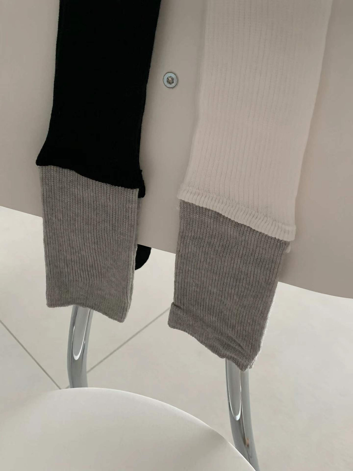 Color-Blocked Layered Socks-2col