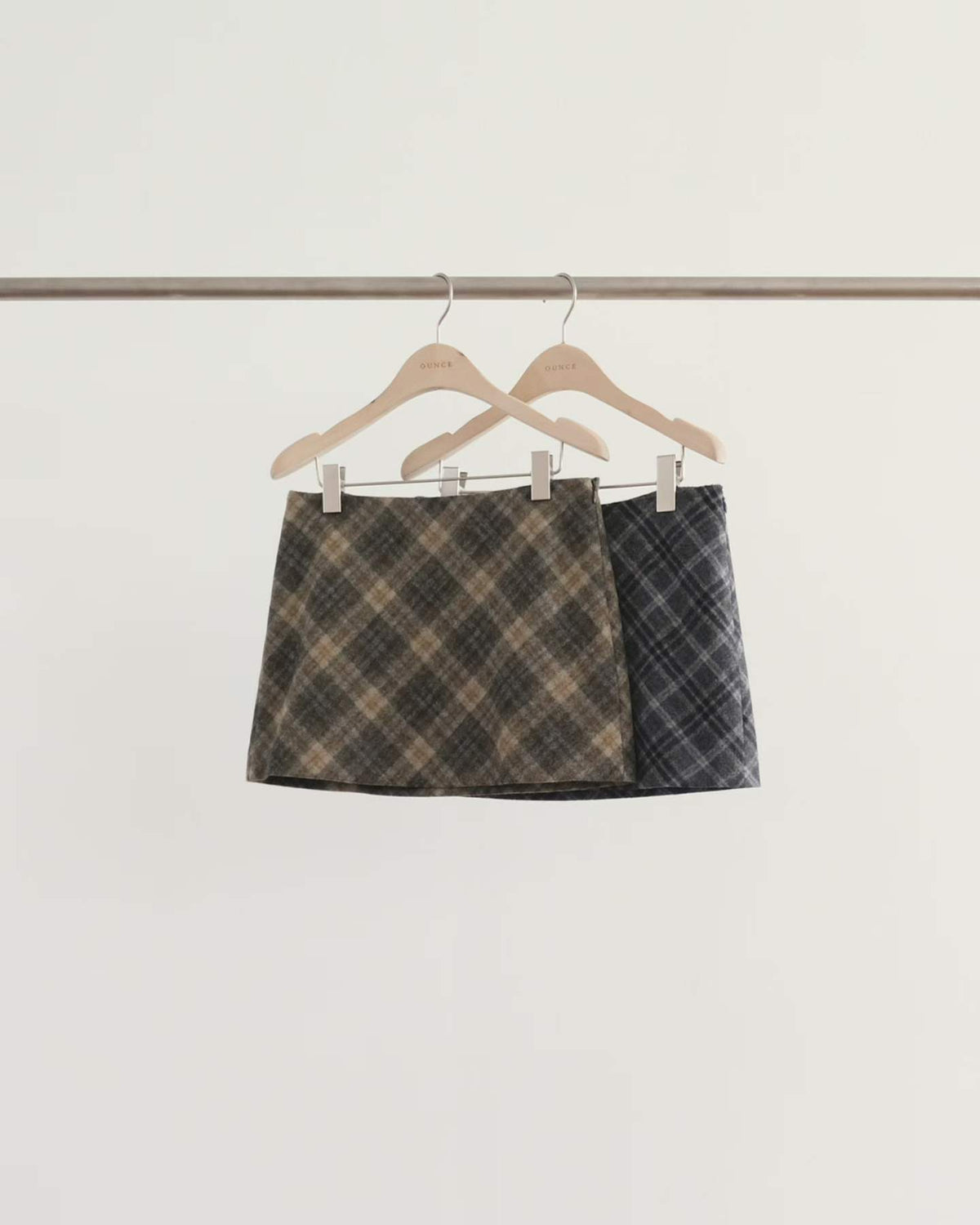 Ounce monica check mini skirt-2col