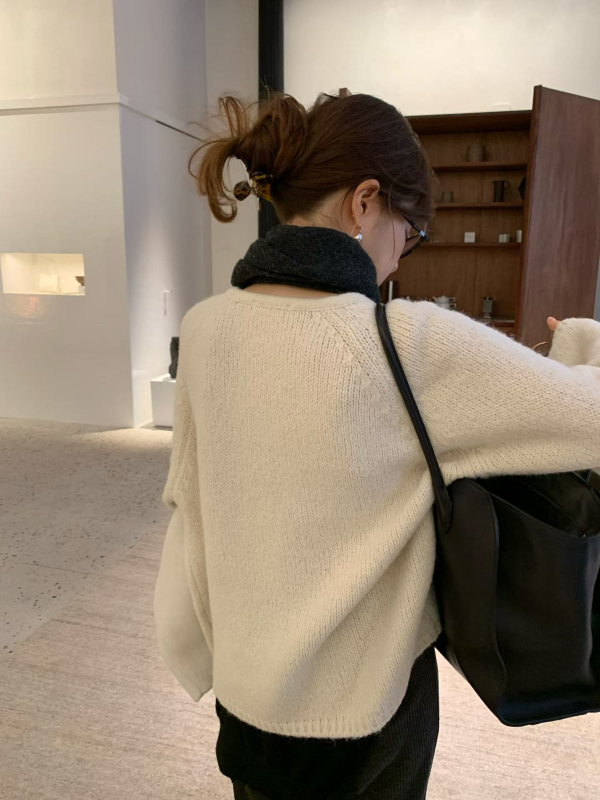 Ounce lore wool v-knit-2col