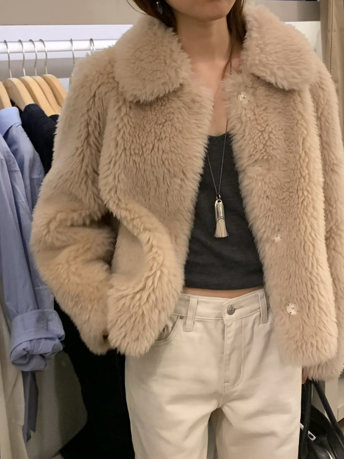 Ounce molly fur mustang