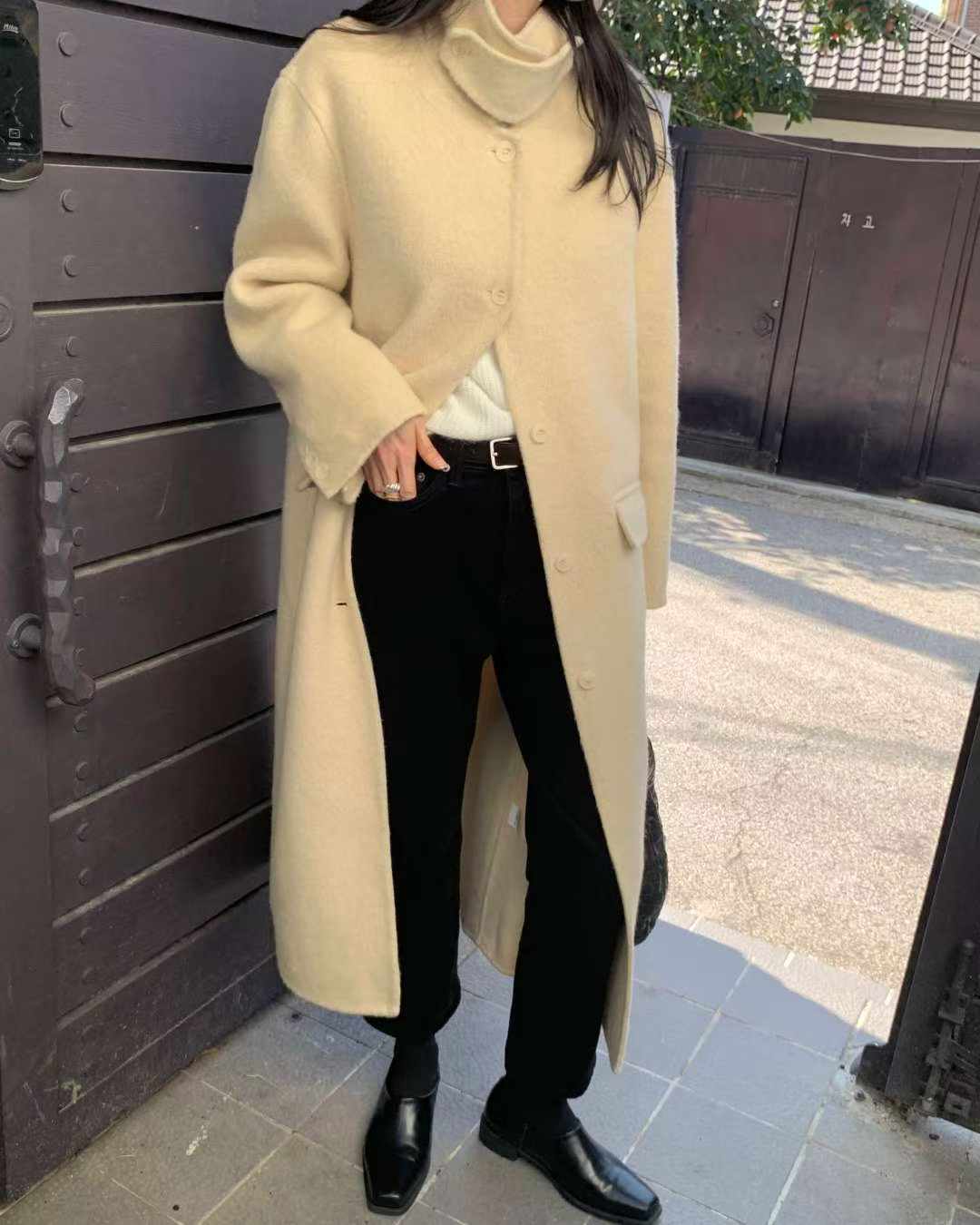 velvet capri pants