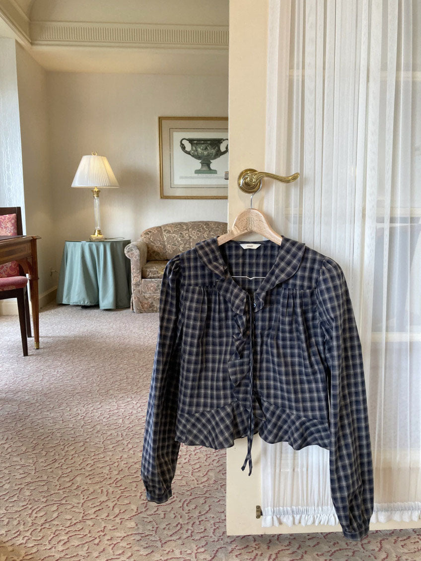 ruffle blouse-2col