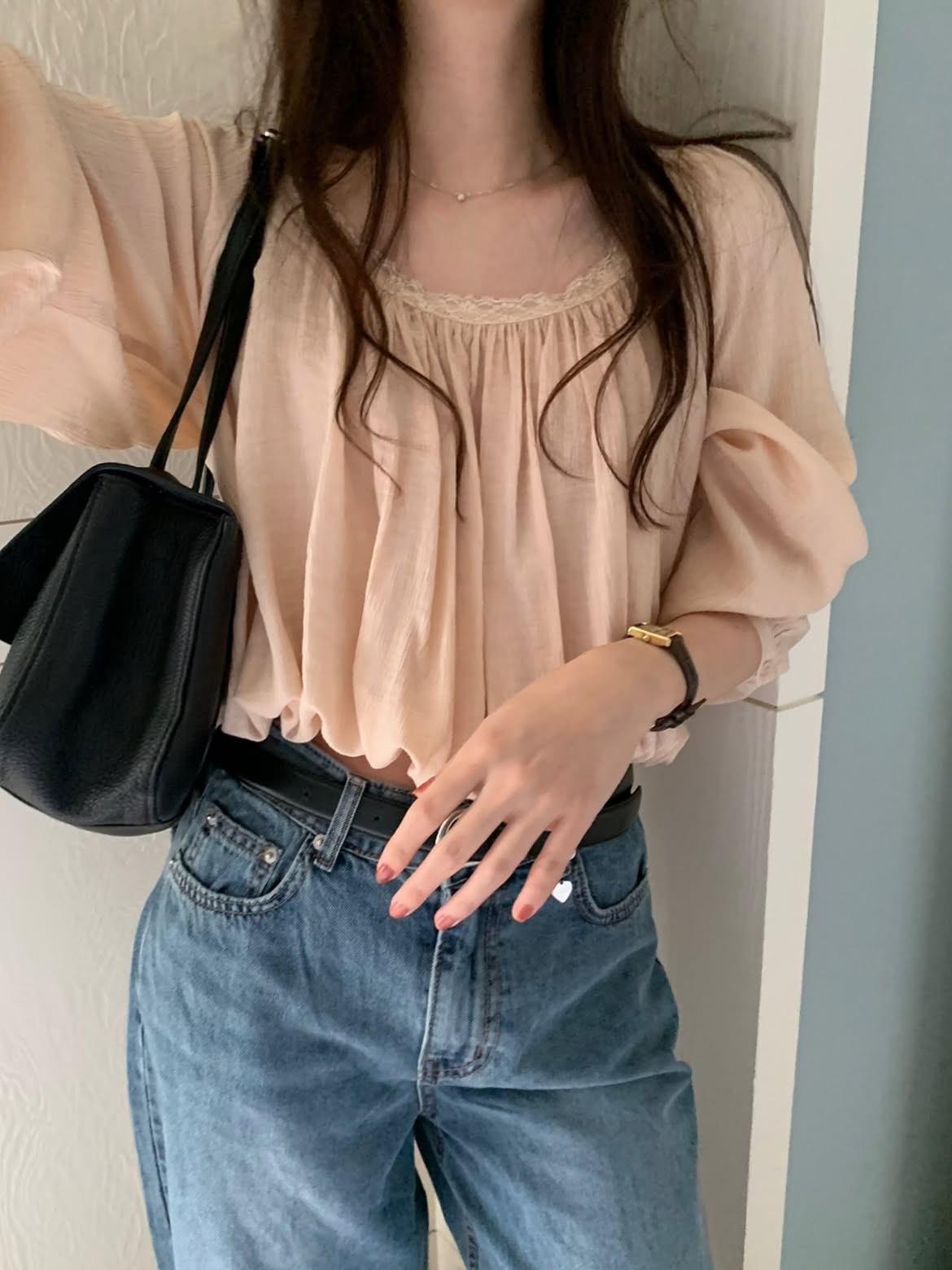 royal shirring lace blouse