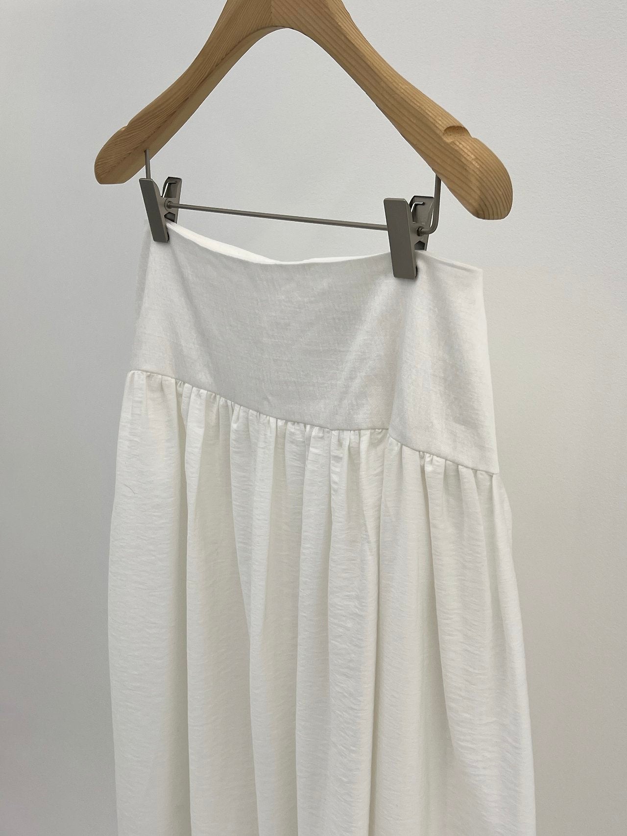 Bern volume shirring long skirt