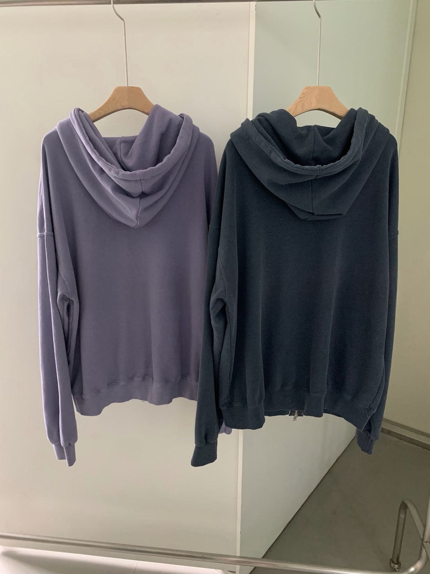 Gale hood zip up-2col