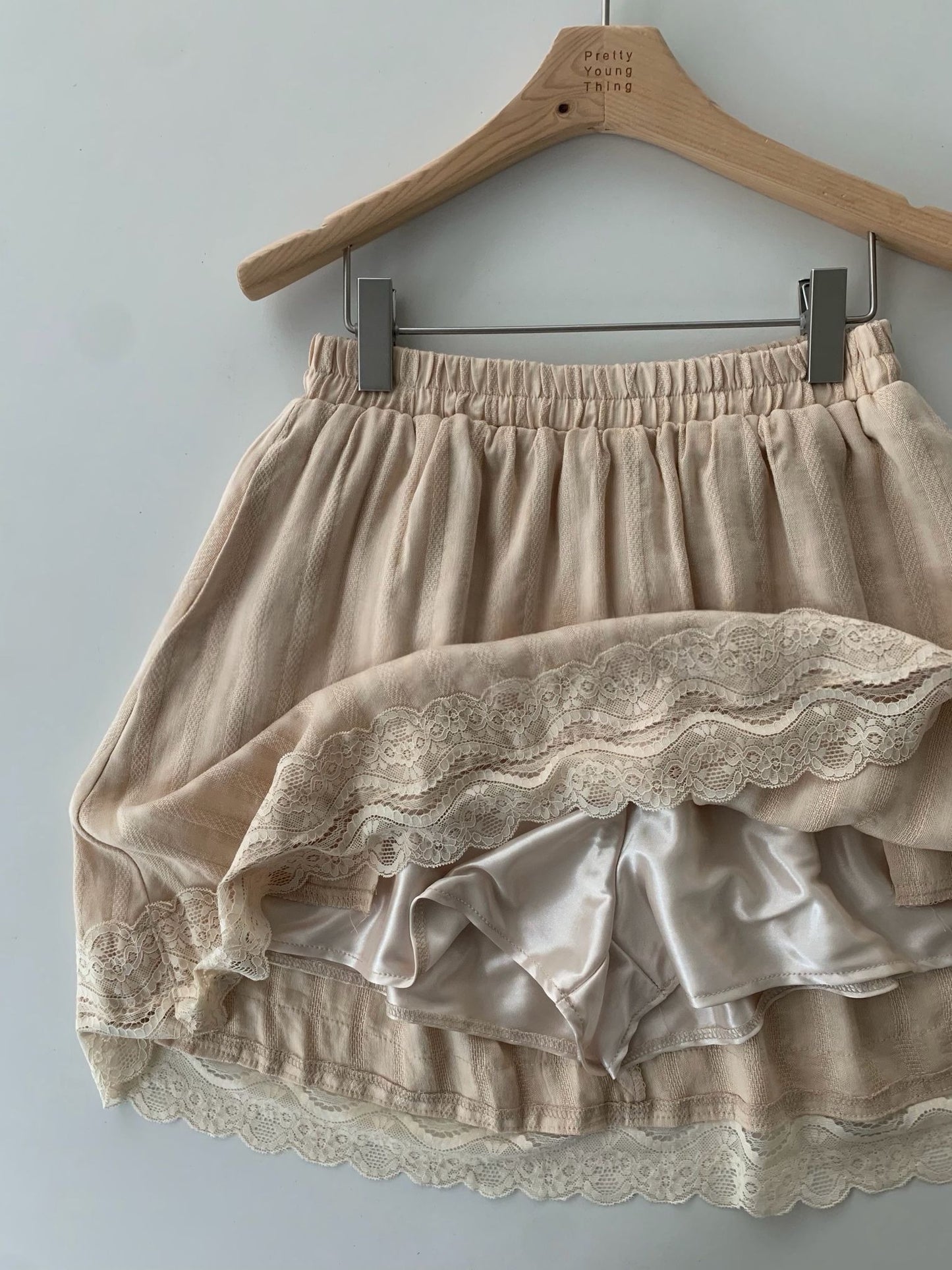 Chunky lace skirt-2col